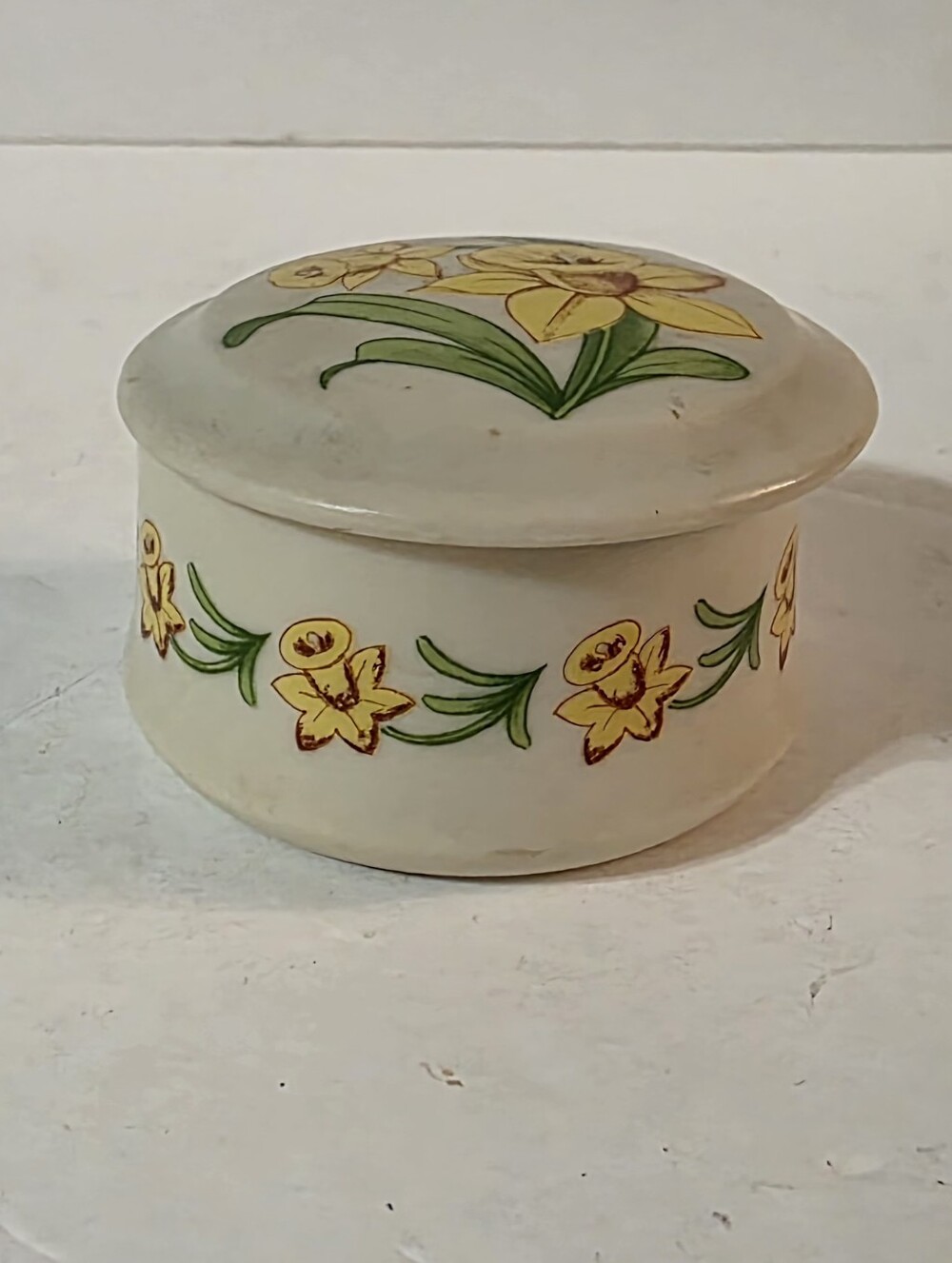 Lefton Flower Of The Month March #KW642 Trinket Box Antique Ivory